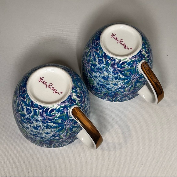 Set of 2 Lilly Pulitzer Coffee Mugs in Lion Around Blue Green Floral Gold Trim - Picture 3 of 9